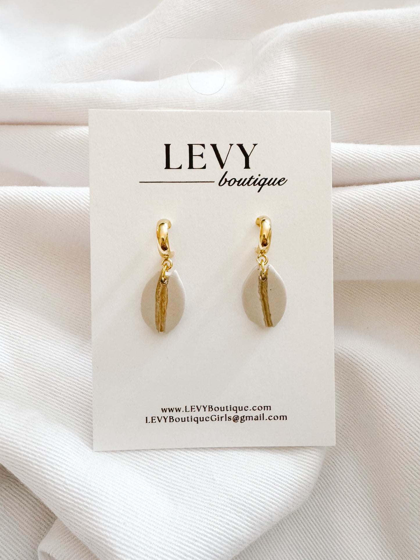 Huggies - Cowrie Shell