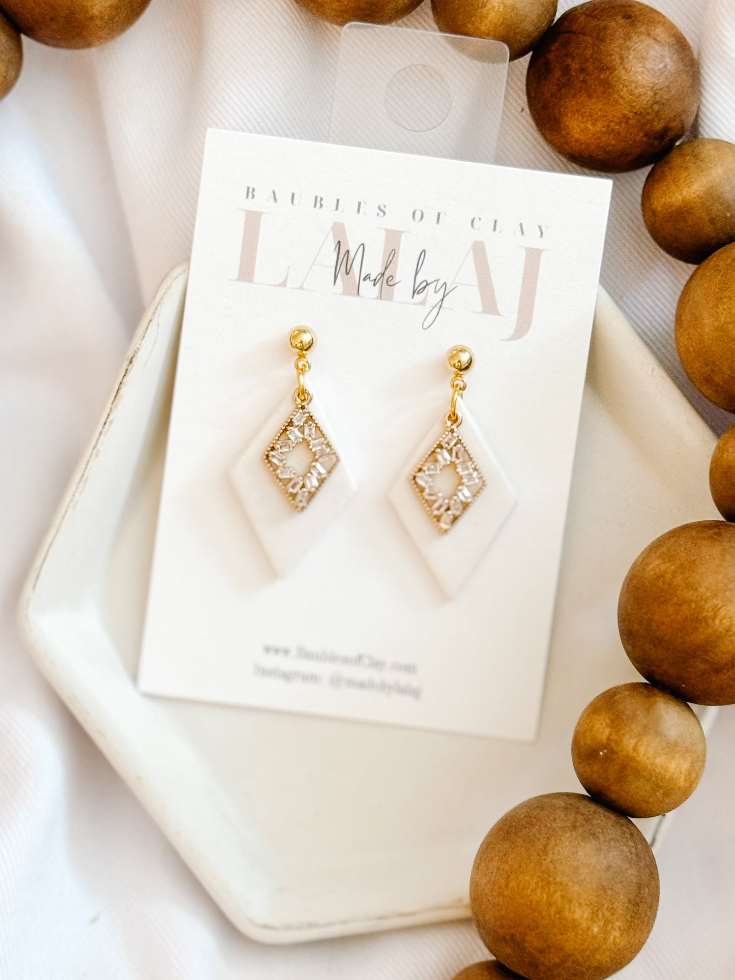 All In White - Triana, White Glitter