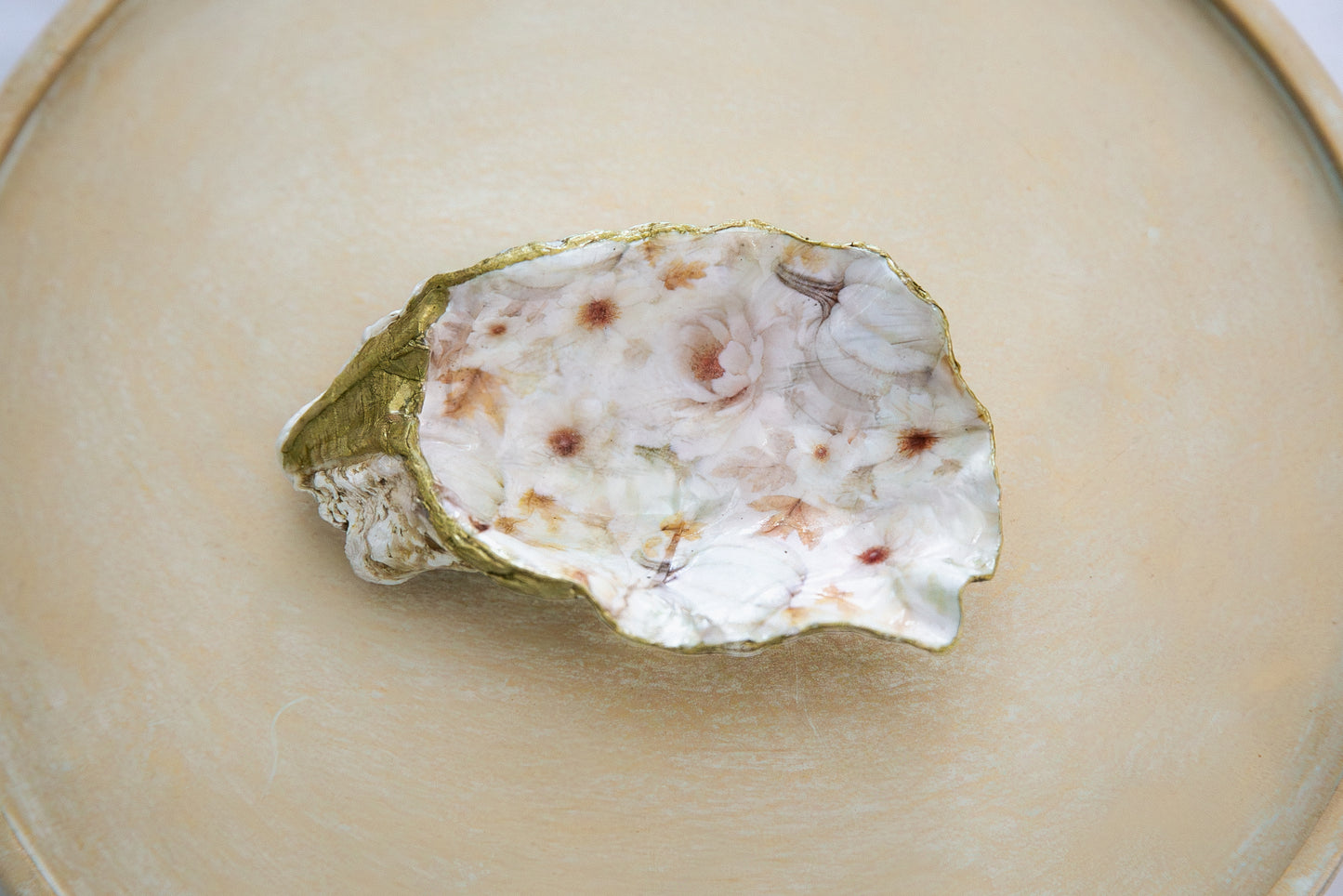 Oyster Shell Trinket Dish - White Pumpkin