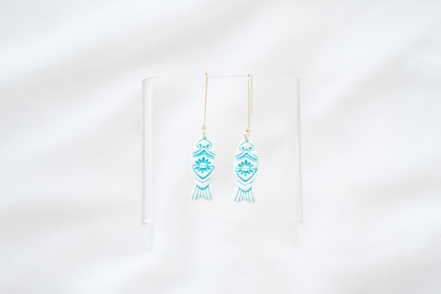 Summer Catch, White/Turquoise